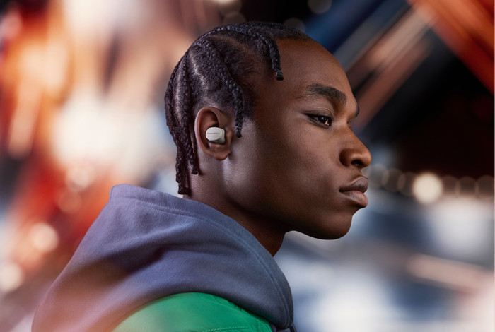 Bowers & Wilkins Pi6 Weiß produkt in gebrauch