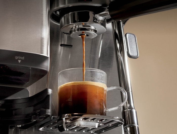 Ninja Luxe Café Mini Plus ES352EU product in gebruik