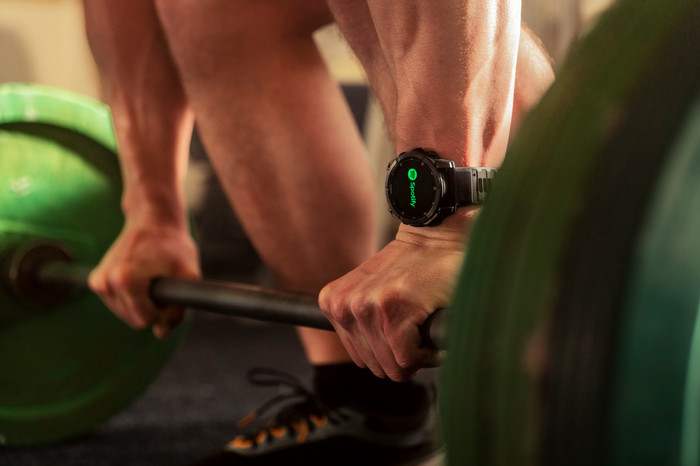 Garmin Fenix 8 Black 47mm product in use