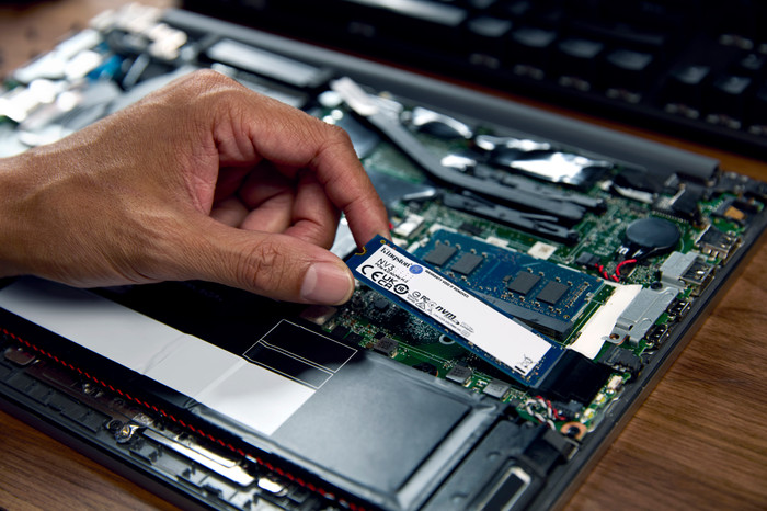 Kingston NV3 PCIe 4.0 NVMe SSD 2TB product in gebruik