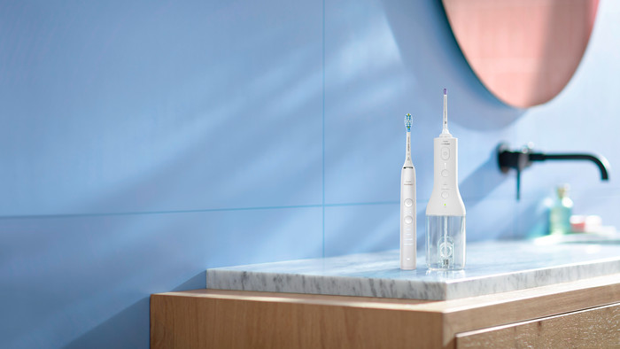 Philips Sonicare DiamondClean 9000 HX3886/41 + Power Flosser produkt in gebrauch