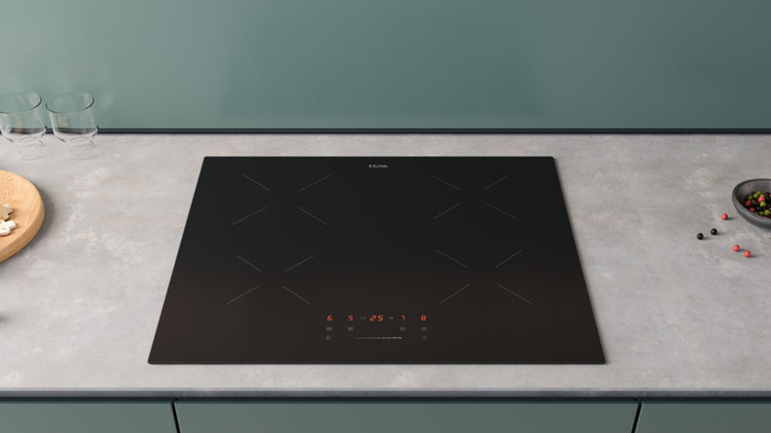ETNA KIS159ZT product in use