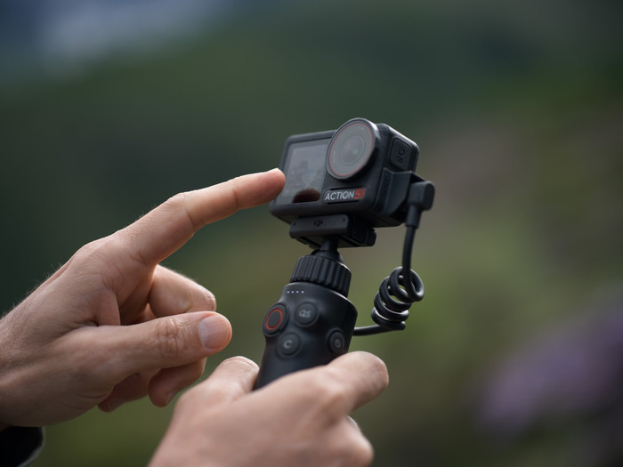 DJI Osmo Action 5 Pro Adventure Combo product in gebruik