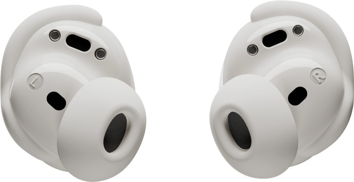 Bose QuietComfort Earbuds Cream detail