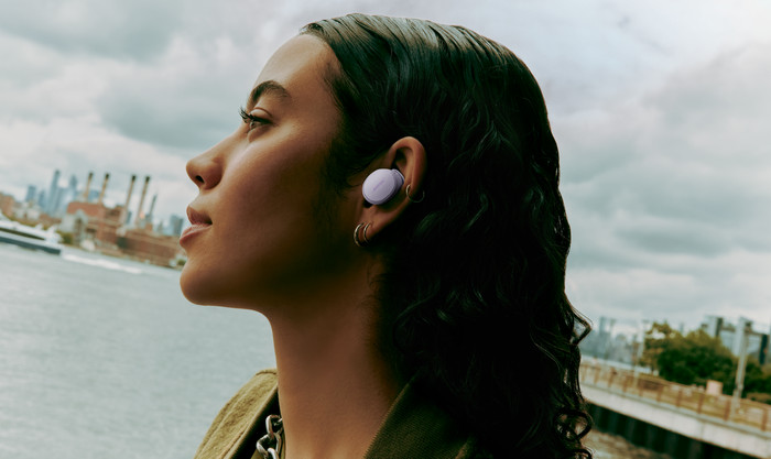 Bose QuietComfort Earbuds Lila produkt in gebrauch