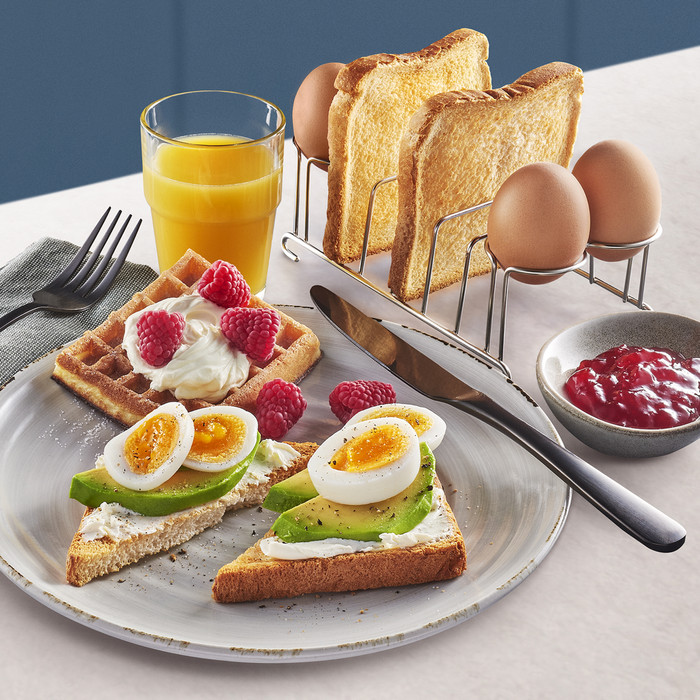 Philips Airfryer HD9921/00 Ontbijtset product in gebruik