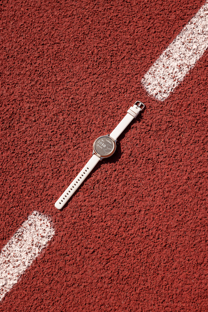 Garmin Lily 2 Active Goud product in gebruik