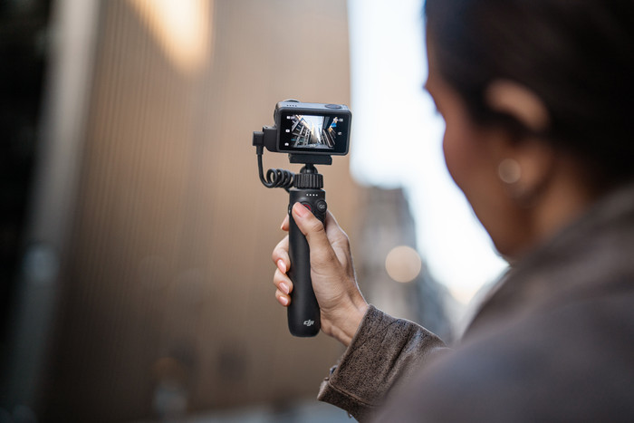 DJI Osmo Action Multi-functional Charging Handle visual supplier