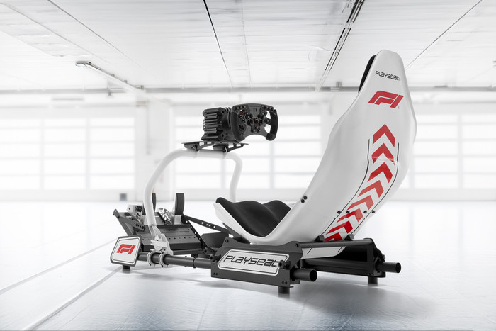 Playseat Formula Instinct F1 Edition product in use