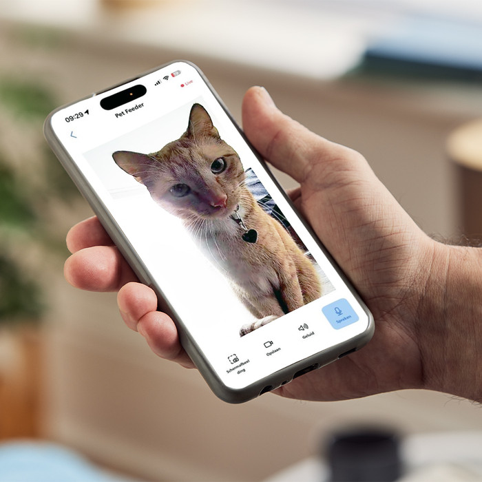 Philips Automatische voerbak PAW5320/02 Donkergrijs product in gebruik