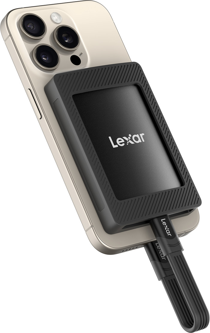 Lexar SL500M MagSafe Portable SSD 1TB product in gebruik