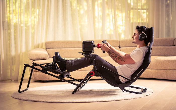 Next Level Racing Formula Lite Pro Cockpit product in gebruik