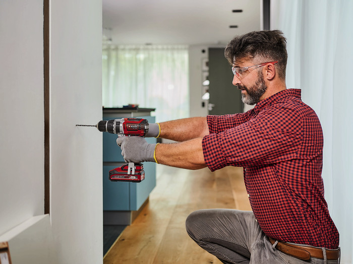 Einhell TP-CD 18/60 Li-i BL Solo (zonder accu) + Einhell E-Case M product in gebruik