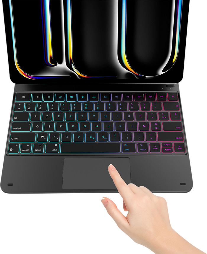 BlueBuilt Apple iPad Pro (2024) 13 inches Keyboard Cover AZERTY Black product in use