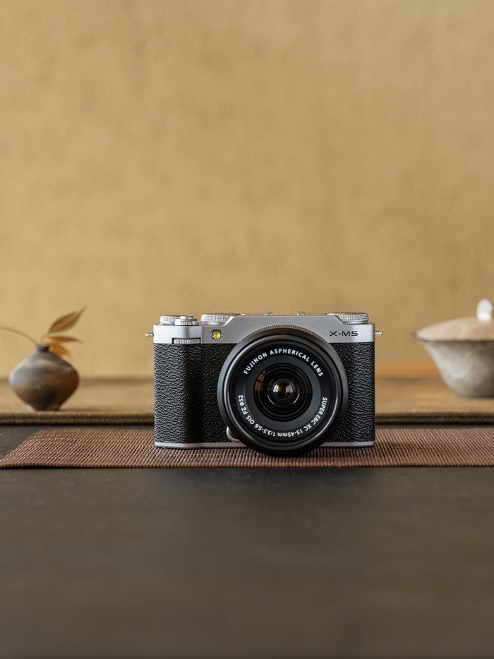 Fujifilm X-M5 Body Silver product in use