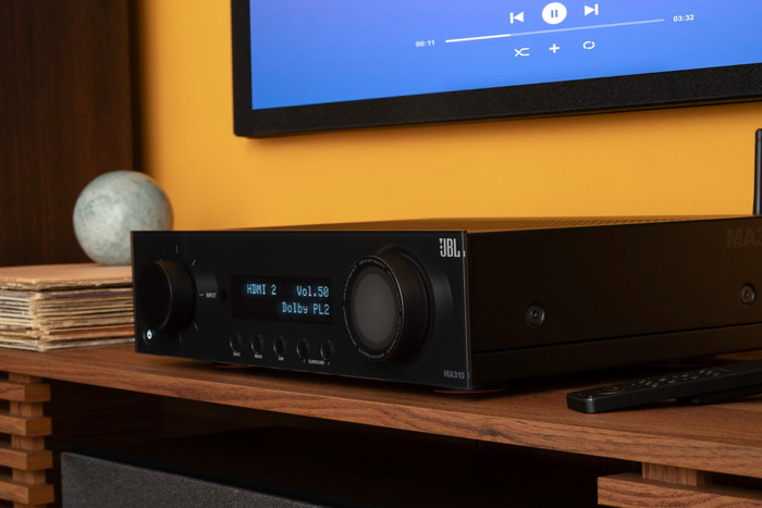 JBL MA310 Zwart product in gebruik