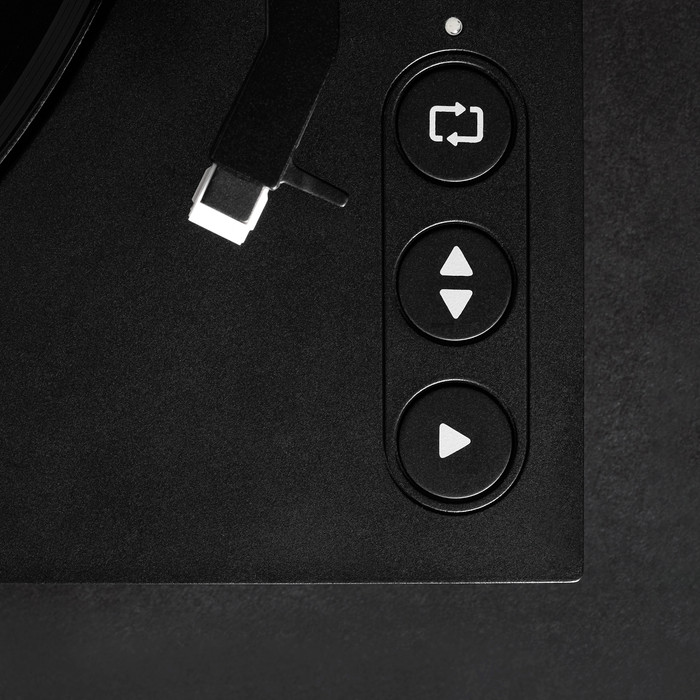Victrola Automatic Black detail