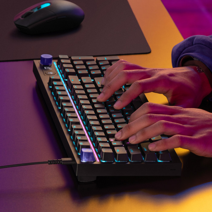 Logitech G316 X 98 Bedrade Gaming Toetsenbord Qwerty Zwart product in gebruik