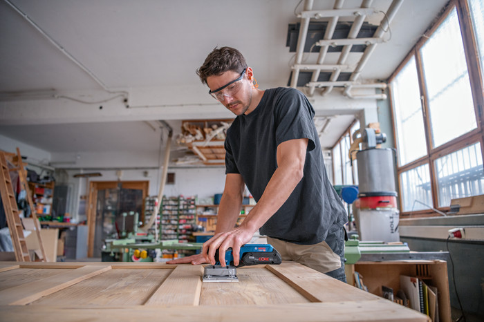 Bosch Professional GSS 18V-13 8,0 Ah ProCORE Accu (2x) Starterspakket product in gebruik