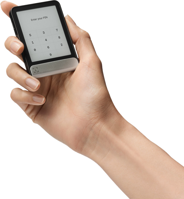 Ledger Flex incl. $ 70 Bitcoin Voucher product in use