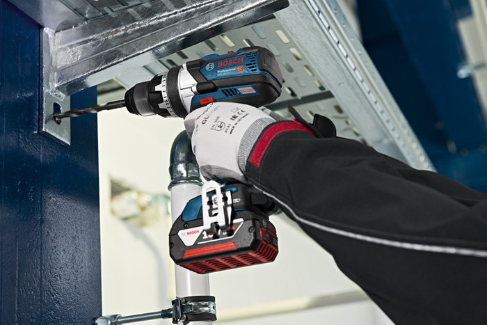 Bosch Professional GSR 18V-110 C (without battery) product in use