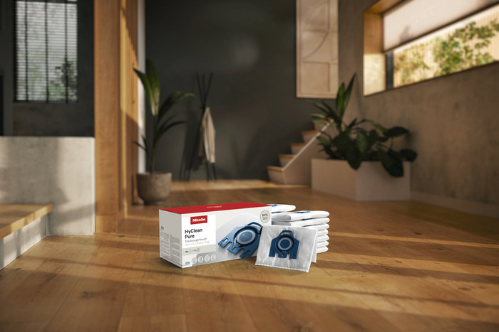 Miele Maxipack HyClean Pure 3D GN (16 units) product in use