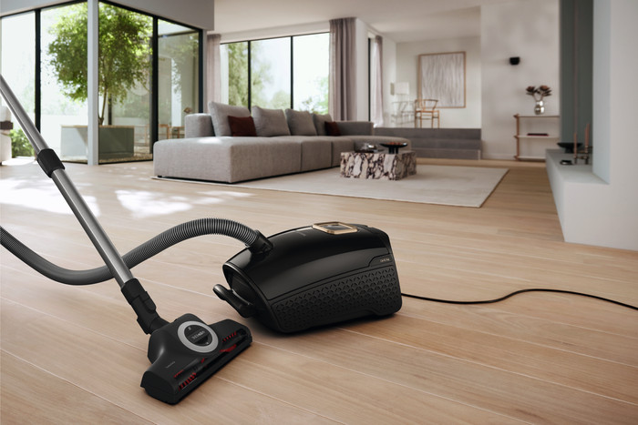 Miele Guard L1 Cat & Dog Obsidiaanzwart product in gebruik