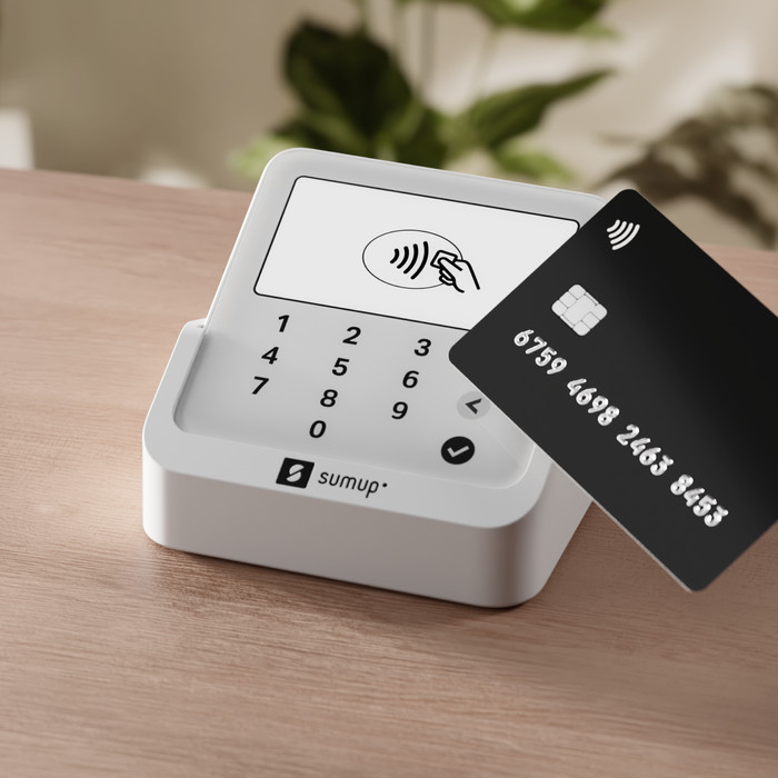 SumUp Solo Lite Mobiles Kartenlesegerät + Ladestation produkt in gebrauch