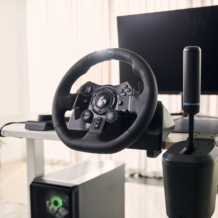 Logitech Driving Force Shifter + Racing adapter product in gebruik