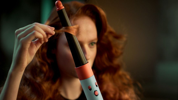 Dyson Airwrap i.d. Curly + Coily Red Velvet/Gold visual supplier