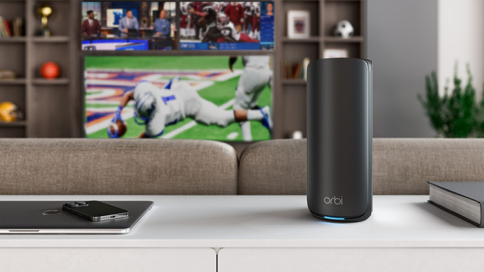 NETGEAR Orbi RBE870 - Black - Expansion product in use