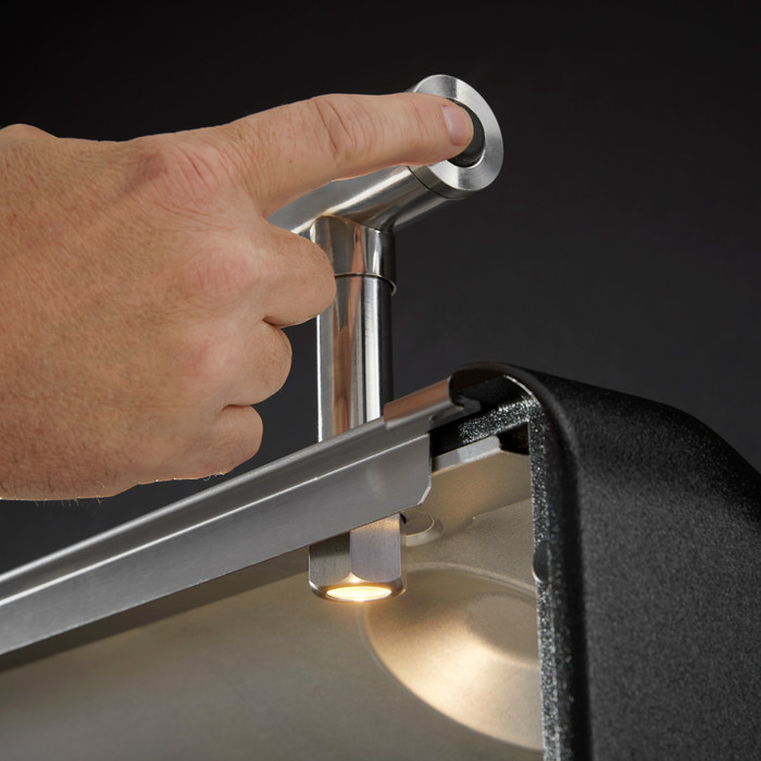 Weber Genesis E-435 detail