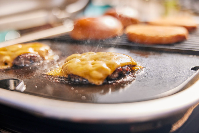 Weber Lumin bakplaat Small product in gebruik