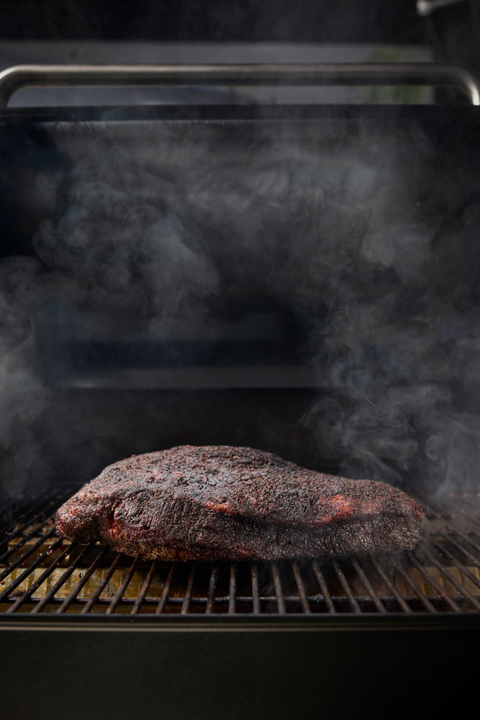 Weber Smoque product in gebruik