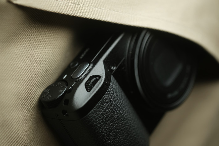 RICOH GR IIIx HDF product in use