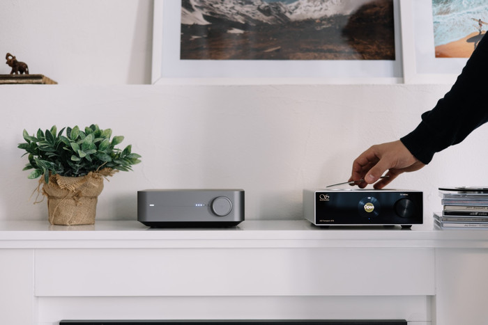 WiiM Amp Pro Grijs product in gebruik