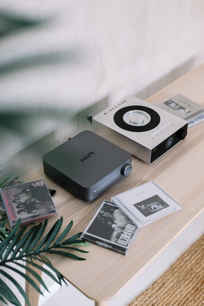 WiiM Amp Pro Grijs product in gebruik