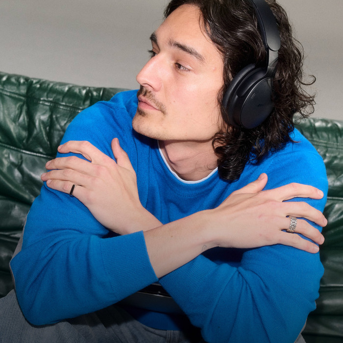 Bose QuietComfort Headphones (2nd Gen) Zwart product in gebruik