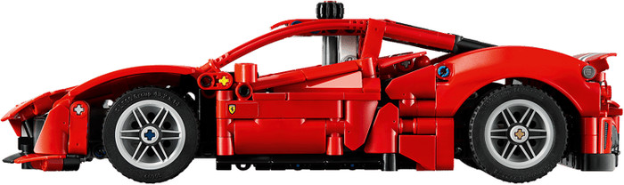 LEGO Technic Ferrari 488 PISTA auto 42235 rechterkant
