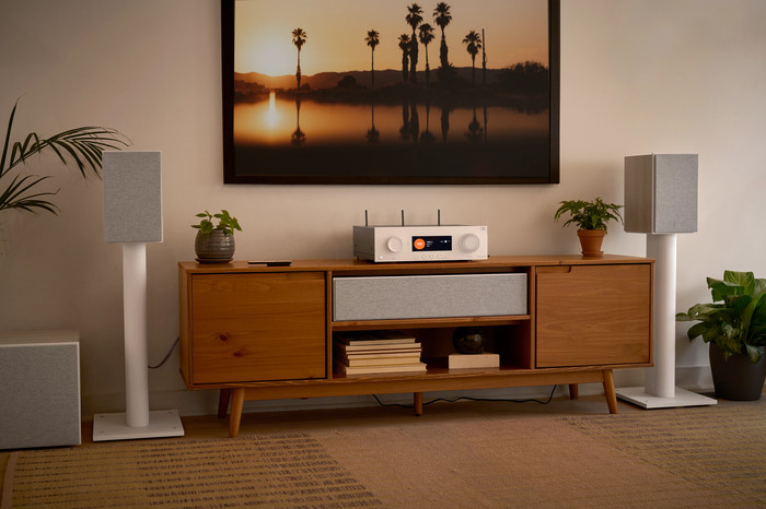 JBL Stage 200P Wit product in gebruik