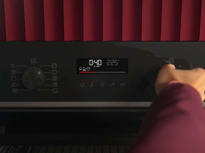 AEG OR6PB52WSB SteamCrisp product in gebruik