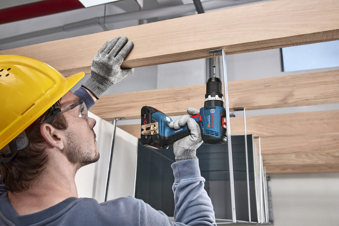 Bosch Professional GSB 18V-65 5,0 Ah GBA Accu Starterspakket product in gebruik