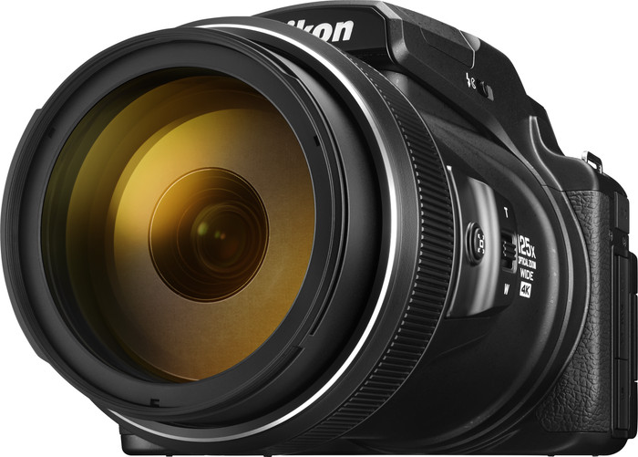 Nikon Coolpix P1100 linkerkant