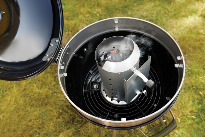 Napoleon Premium Kettle 47 cm Compleet Pakket product in gebruik