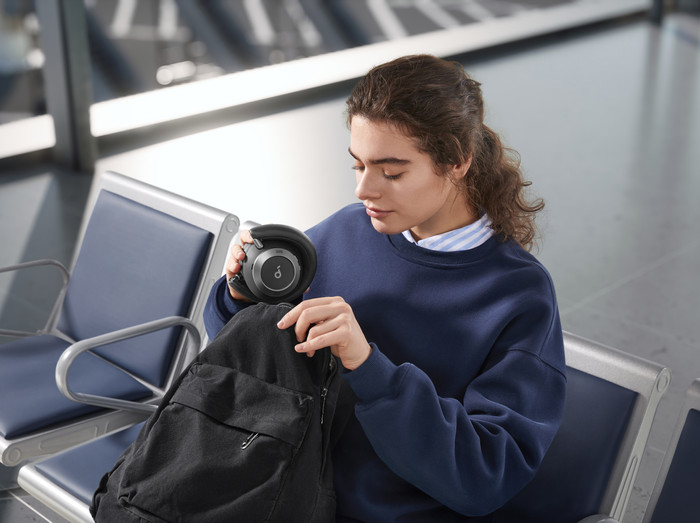 soundcore Space One Pro Black product in use