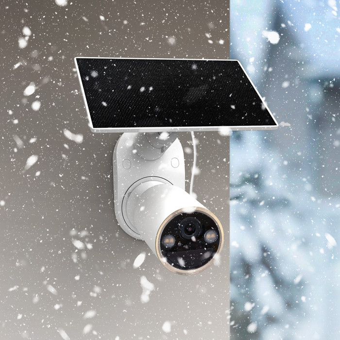 TP-Link Tapo C460 Solar Kit + H500 Smart HomeBase + D235 Smart Battery and Wired Doorbell product in use