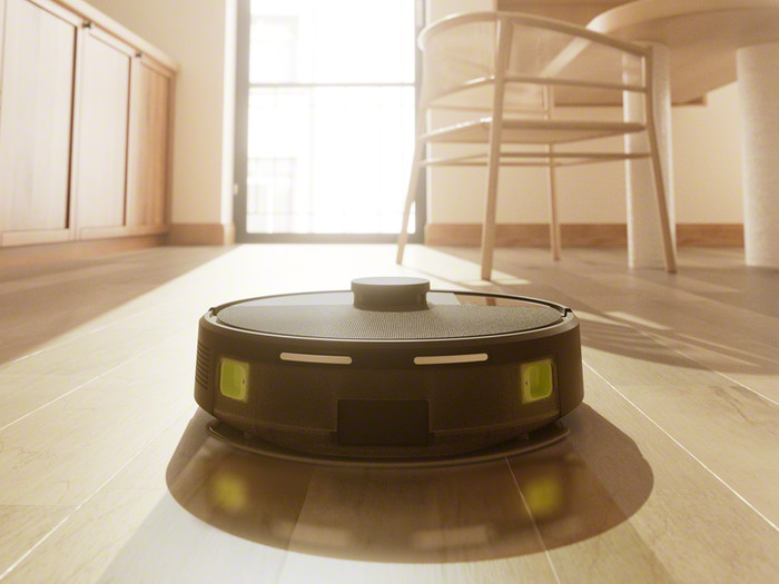 iRobot Roomba 105 Combo Black product in use