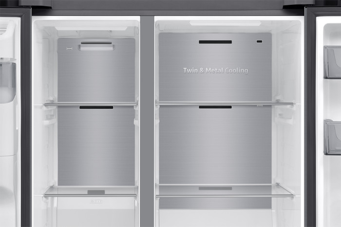 Samsung RS70F66KCTEF intérieur