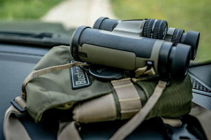 Bushnell R5 8x42 produkt in gebrauch