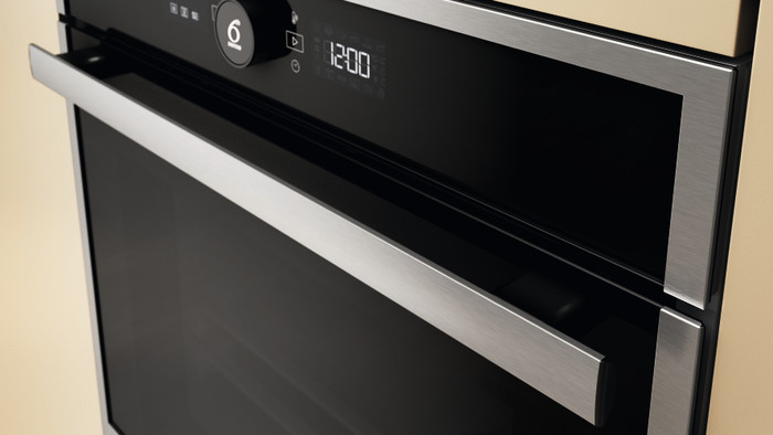 Whirpool WOI4S8HM2SX detail